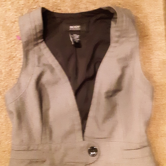 Grey/silver cropped button vest - Picture 3 of 4